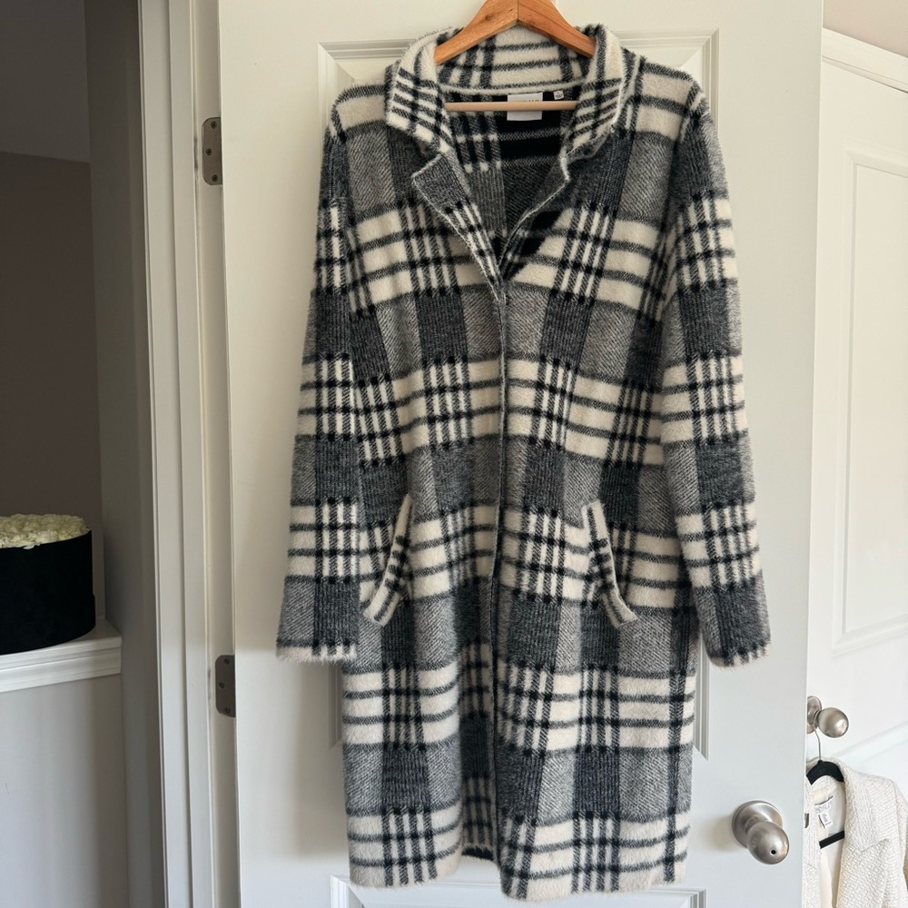 Plaid Long Coat in Black and White - Picture 2 of 10